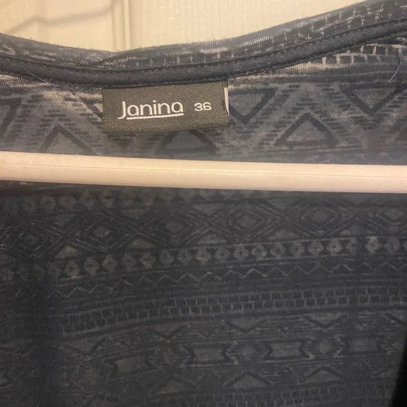 Janina women’s burn out print navy 3/4 sleeve cardigan size 6 EUC - Picture 3 of 5